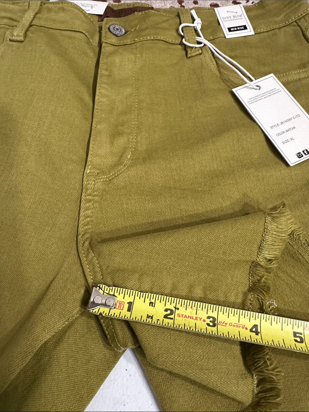 NWT Judy Blue Olive Green mid-Rise Frayed Hem Jean Shorts - Picture 7 of 7